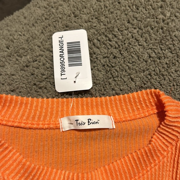 NWT TENNESSEE VOLS LONG SLEEVE TOP LARGE - Picture 2 of 3